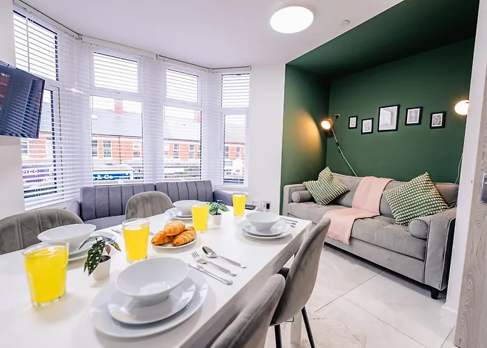 Spacious & Modern - One Bed Flat